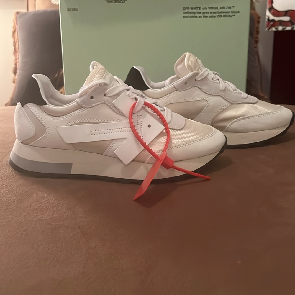 Off-White White HG Runner Sneakers